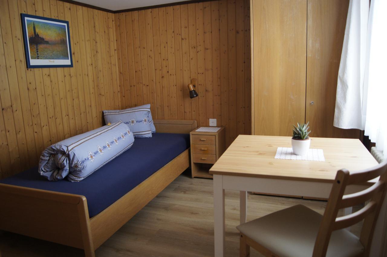 Hotel Alpenblick 穆奥塔塔尔 外观 照片